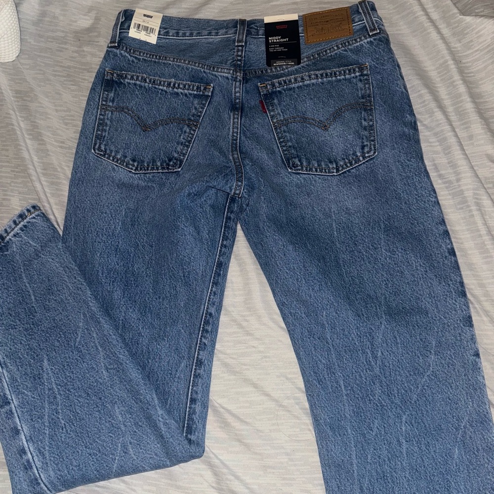 Levis middy straight jeans 28”